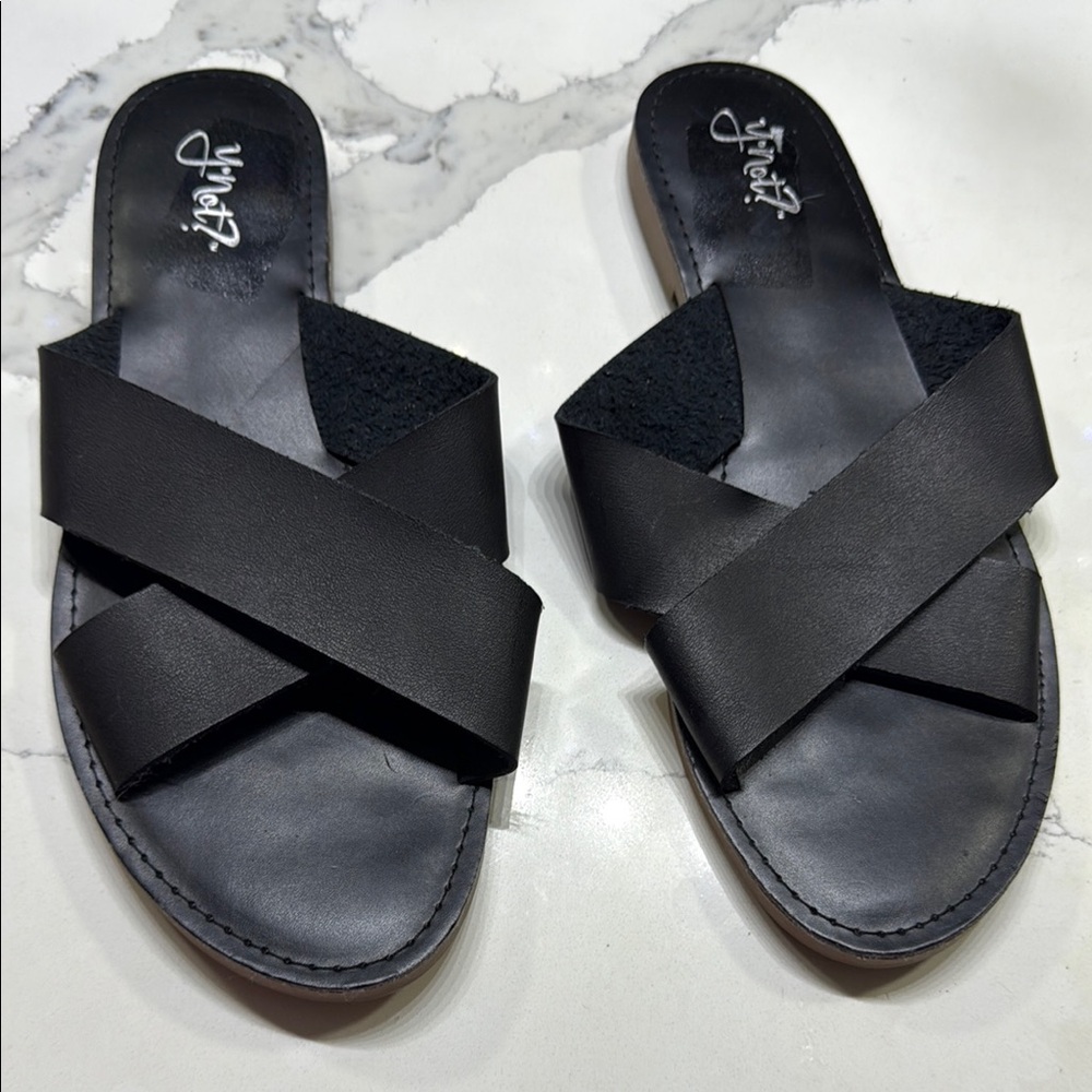 Black Sandals with Wide Strap and Flat Sole EUC like new CBOX6